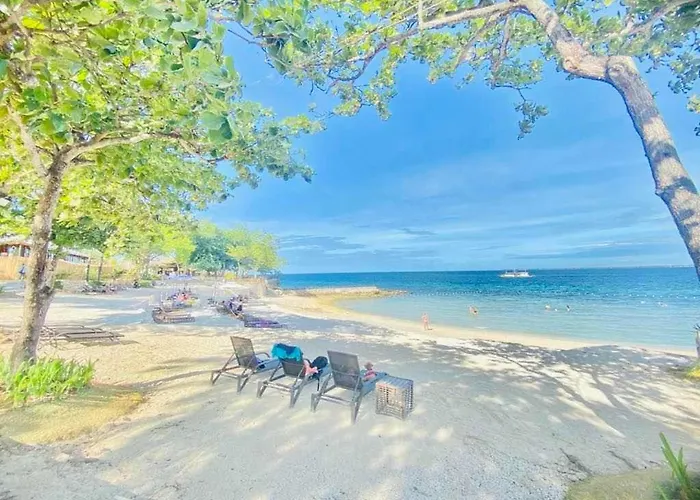 Mactan Newtow Enjoy Family Staycation * Punta Engano (Mactan)