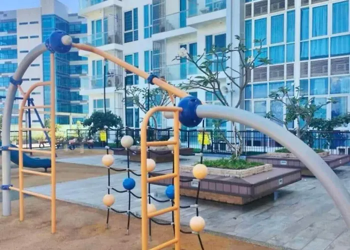 Mactan Newtow Enjoy Family Staycation Apartment