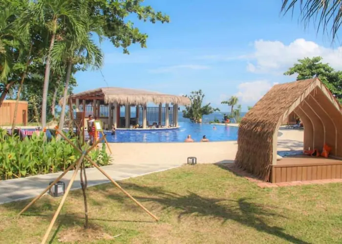 Mactan Newtow Enjoy Family Staycation Apartment